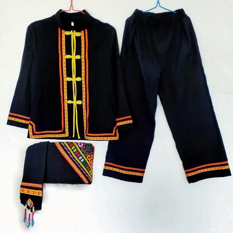 广西花头瑶服装男装 代代相传的华美锦衣